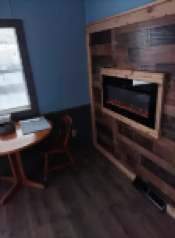 Park unit #4 for rent by Silver Lake NY