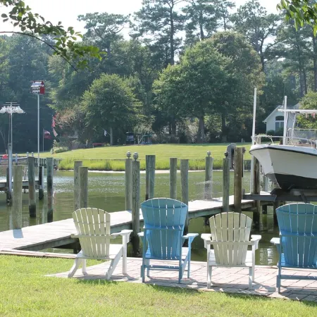 Reedville Retreat, waterfront w/ private dock &outdoor sink-for fishing/crabbing