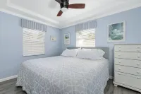 Cozy cottage on Casey Key