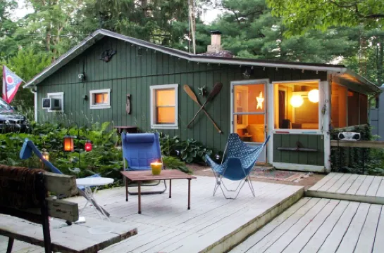 Charming Cabin in Leesville Lake's Best Community. Complimentary Kayaks. Hotels in Carroll County