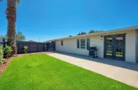 Comfortable PHX Budget Rental Hotel in zona Castles N' Coasters