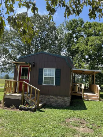 Cozy 2 Bedroom Guesthouse at High Corner Farm