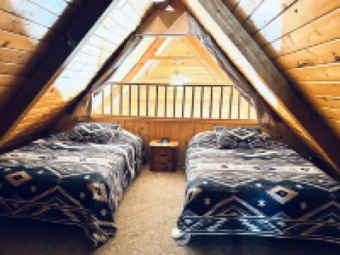 Mountain cabin with trail access and optional heated shop