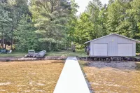Hide-a-Way Bay on popular Fence Lake-Minocqua Hotels in Lac du Flambeau