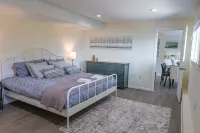Convenient Lakeview 1 bed 1 bath home in Bellevue - 2-Star