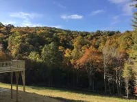 Beautiful mountain cottage - 2br 2ba - close to everything!!