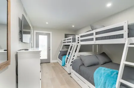 Coquina A203- Steps to the Beach