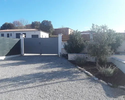 Fully equipped villa with swimming pool Hôtels à : Limoux
