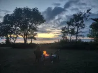 Red Bear Beach Front Log Cabin and Guided Snobear Rental