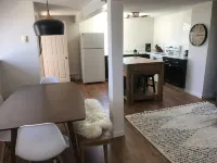 Newly Remodeled Spacious Downtown Apt blocks away from Lake Superior