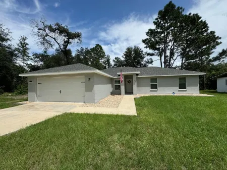 Sunny 4BR Oasis with Pool! Golf Nature & Fun Nearby – Sleeps 10 Book Your Escape Отели в г. Ситрэс-Спрингс