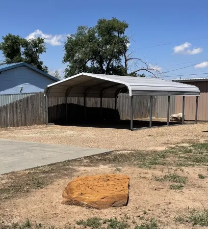 Serene & comfortable Southwestern home in Dalhart for you and your pets… Отели рядом с достопримечательностью «Sunset Village»