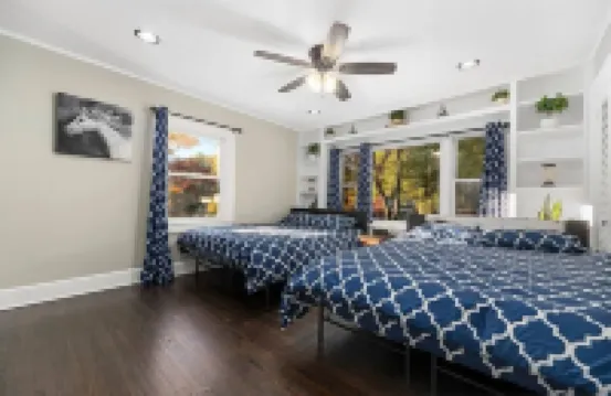 Large “Maple Cottage” in Beautiful Gastonia Area