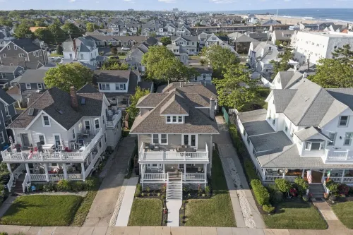 Oceanview 4 Houses to Beach!  6 Beach Passes, Chairs, Towels, Umbrellas Included