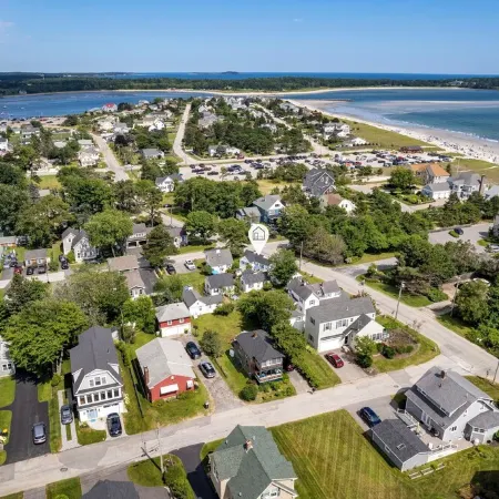 Updated Cottage - Steps to Pine Point Beach!