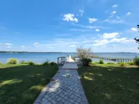 Cozy, Private Water Front Home with Long Pier