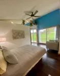 The StarGazer farm Stay 20 mins from hocking hill w/ fast internet