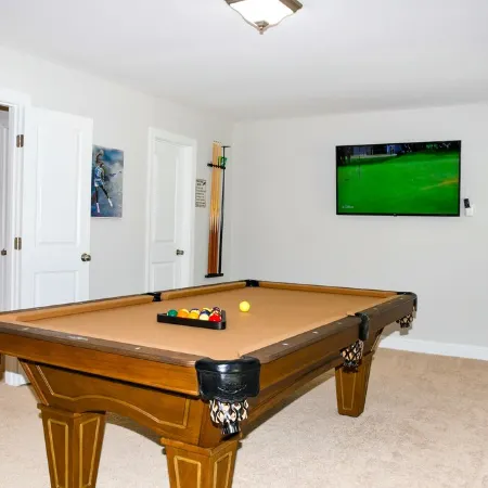 Pinehurst Golf Retreat, Pool Table, Fire Pit!
