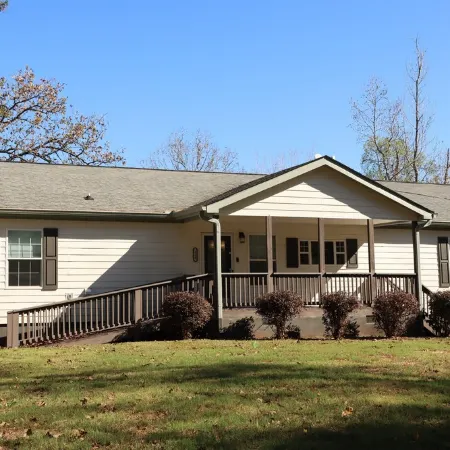 Spend Lake Daze at Lake Sinclair retreat w/ renovated basement and private dock!