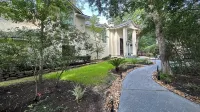 The Woodlands luxury rental Pool&Spa 5beds 5 bath Private&Spacious .Dog friendly