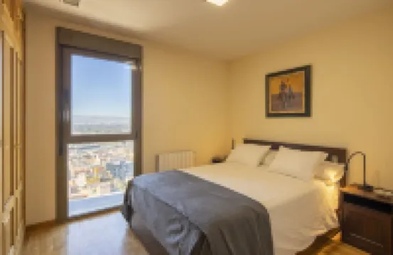 Duplex Penthouse-18-19th Floor-City Centre-Top Views-Terrace-2 Free Parking Hotels in Beiro