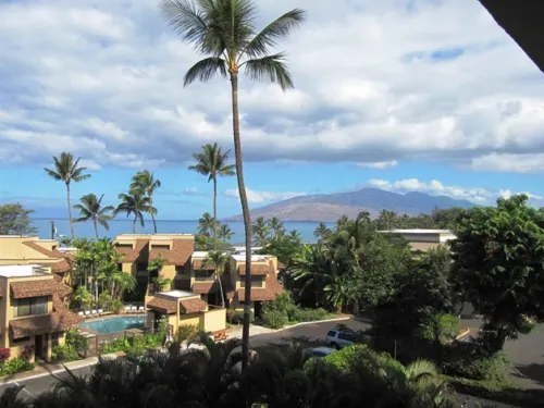 Ocean View Condo Across from Best Beach in Maui (Kamaole Beach Royale 202)