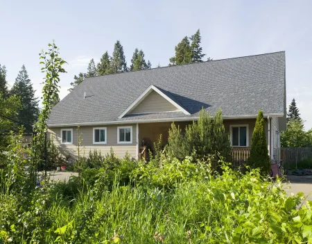 Glacier National Park family-friendly flat Отели рядом с достопримечательностью «Montana Vortex and House of Mystery»