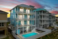 Private Pool, Elevator, Stunning Views!