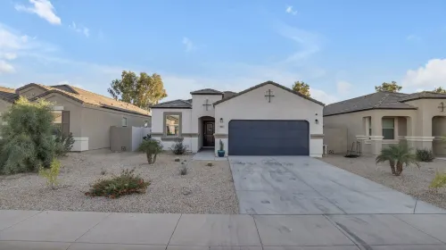 East Valley Peaceful Oasis w/PRIVATE Pool that is HEATED at no extra cost Hotels in Pinal County