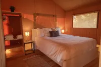 Backyard glamping with hot tub Hotels near Punta Gorda Airport