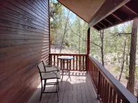 Beautiful Large cabin on 1/4 acre w/covered decks