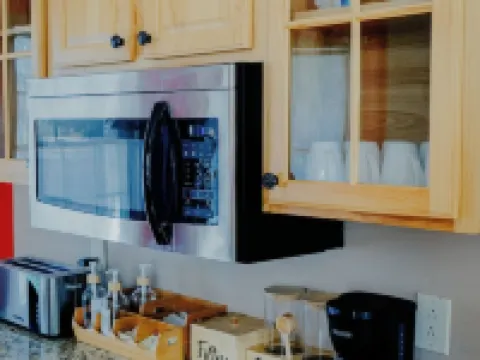 ClubDivot - A Modern Farm Style  Home with Pool and Backyard Bar Hoteles en Vineland