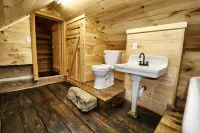 Creekside Cabin Getaway - Only 10 Miles from Downtown Florence