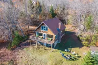 The Chalet on the Ridge-19 min to Sugarloaf and ITS access!