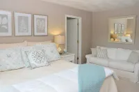 Amazing Views at Dragonfly! HOT TUB! Kayaks, BOUNCER w Slide, SUP's, Fire Pit!