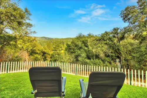 Yosemite Forest Villa