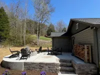 Fully Renovated Cottage - Minutes from Appalachian Trail & Carvins Cove Hotels in Catawba