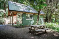 Newly built deluxe cabins, in a private redwood setting near the Smith River