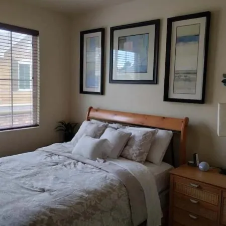 Westbury Townhome with community pool