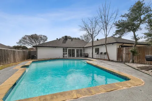 Family friendly/POOL/Sleeps 16/Luxury