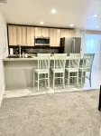 Spacious 2 Bed/1 Bath Basement Getaway - Sleeps 6