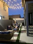 Modern new-built home next to Downtown Los Angeles and Art's district!