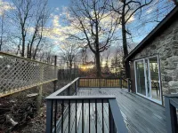 Entire Mountain Cottage Near Scenic Hiking Trails, Your Getaway Retreat!
