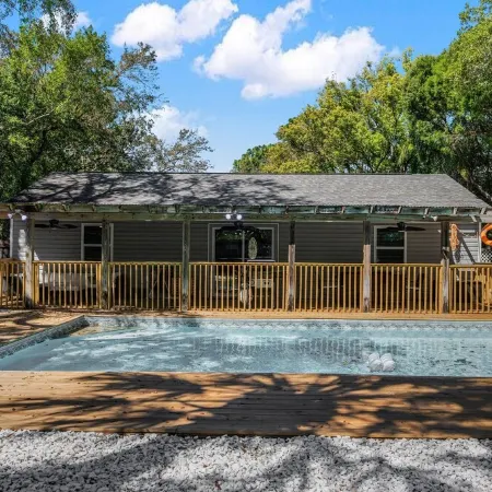 Adventure Coast Modern; 3/3 Pool w/ Firepit, Fenced, Heated Pool
