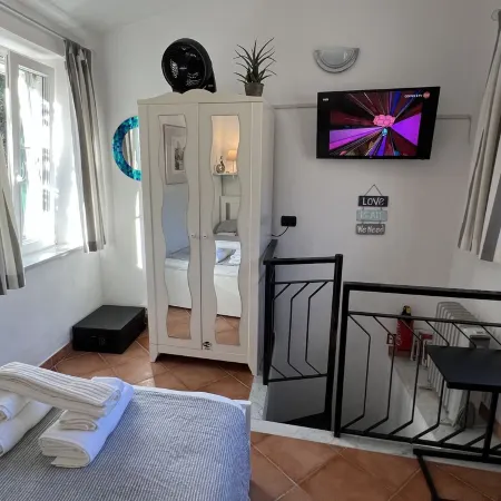 Romantic little pirate's house, free WiFi Отели рядом с достопримечательностью «Пляж Феджина»