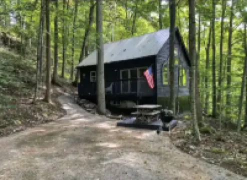 Tanzanite-- The "GEM" with a Hot Tub & WiFi!!