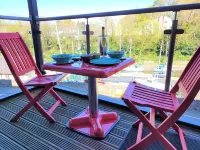 Llys Marina Fabulous Modern Apartment with Balcony for Snowdonia and Anglesey