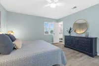 Putt-Putt, Waterfront Sunset View, Close to Beach!