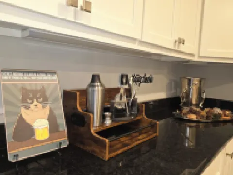 Luxe 38-Acre Homestead Near Gainesville: 5BR/7BA, 2 Kitchens, Animals & More!