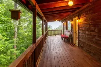 Perfectly Located Mountain Cabin with Breathtaking, Long Range Views!